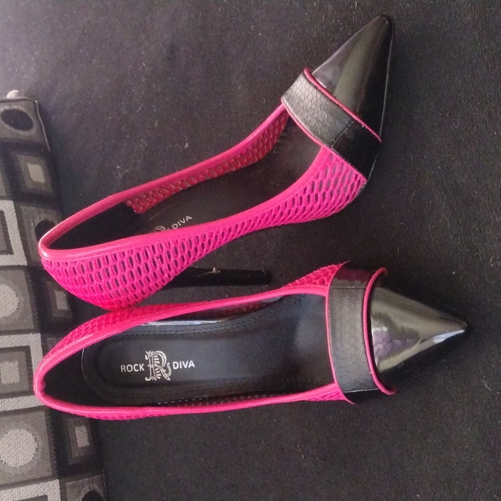hot pink and black high heel shoe size 7